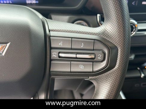 Used 2023 Chevrolet Colorado Trail Boss w/ Technology Package AWD/4WD image 26