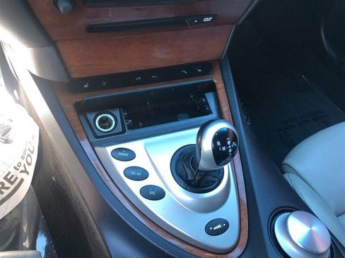Used 2007 BMW M6 Convertible RWD image 13