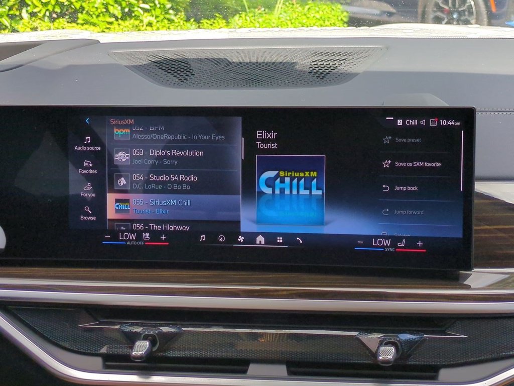 New 2026 BMW X7 xDrive40i w/ Premium Package AWD/4WD image 18