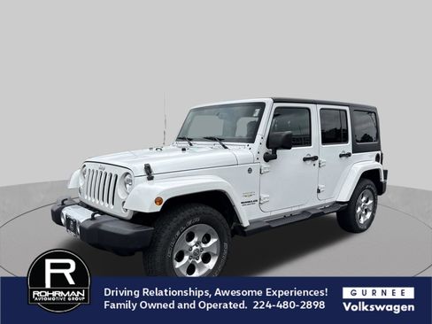 Used 2015 Jeep Wrangler Unlimited Sahara AWD/4WD image 5