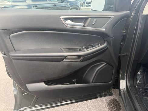 Used 2024 Ford Edge SEL w/ Convenience Package image 14