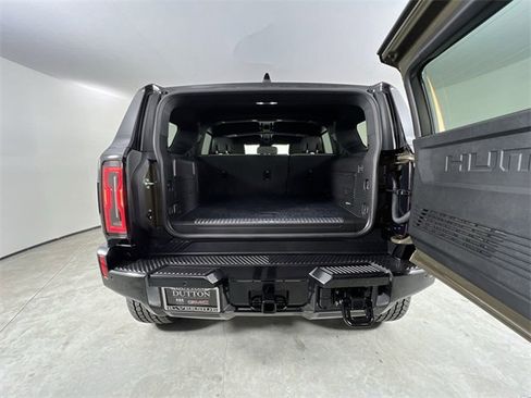 Used 2025 GMC Hummer EV 3X w/ LPO, Dark Essentials Package image 27
