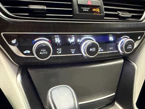 Used 2022 Honda Accord EX-L image 45
