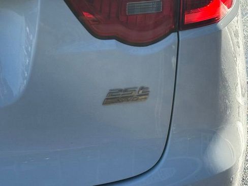 Used 2019 Jaguar F-PACE Prestige image 8