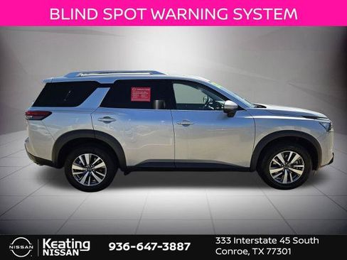 Certified 2025 Nissan Pathfinder SL AWD/4WD image 10