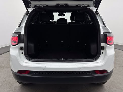 Used 2025 Jeep Compass Limited AWD/4WD image 28