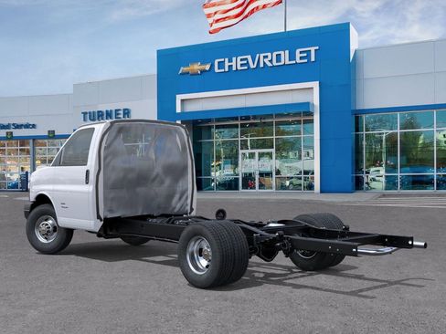 New 2025 Chevrolet Express 3500 w/ Power Convenience Package RWD image 3