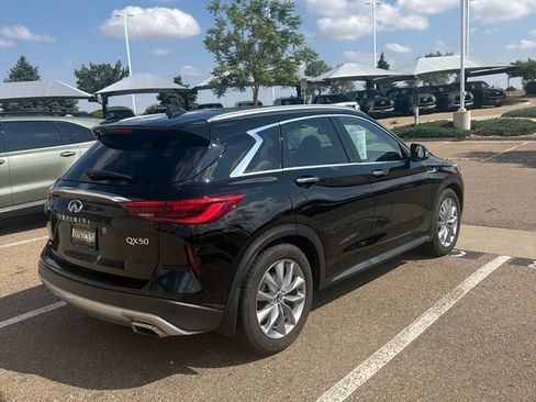 Used 2019 INFINITI QX50 Luxe w/ Navigation Package AWD/4WD image 6