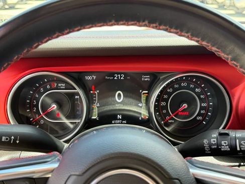 Used 2022 Jeep Wrangler Unlimited Rubicon w/ LED Lighting Group AWD/4WD image 15