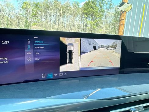 Used 2025 Cadillac Escalade IQ Sport 2 w/ LPO, ONYX Package image 27