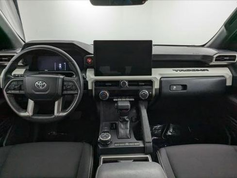 Used 2024 Toyota Tacoma TRD Off-Road image 24