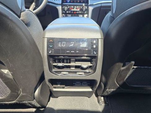 Certified 2024 Jeep Grand Cherokee L Overland w/ Luxury Tech Group IV AWD/4WD image 34