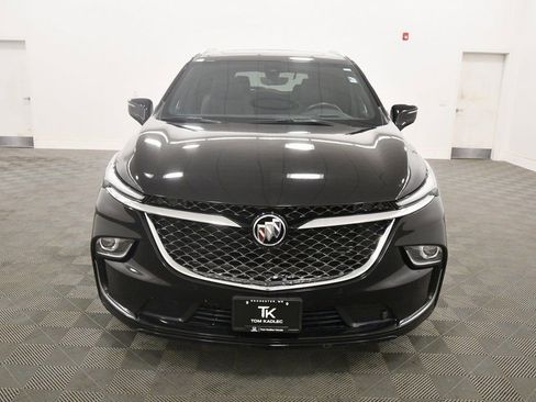 Used 2023 Buick Enclave Avenir image 11