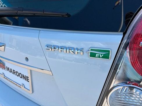 Used 2016 Chevrolet Spark LT FWD image 7