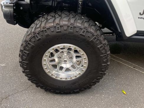 Used 2021 Jeep Wrangler Unlimited Rubicon w/ Trailer Tow Package AWD/4WD image 6