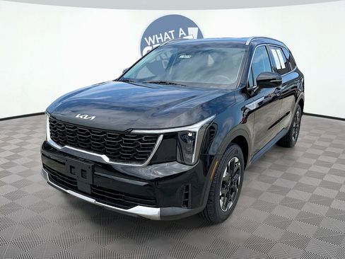 Certified 2024 Kia Sorento S FWD image 1