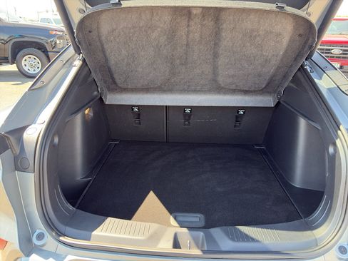 Used 2025 Buick Envista Avenir FWD image 22