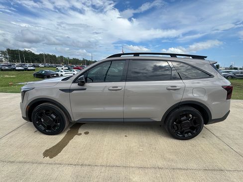 Used 2025 Kia Sorento SX AWD/4WD image 5