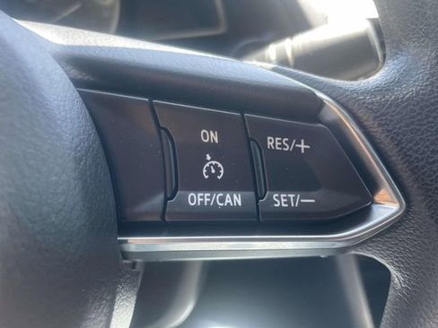 Used 2018 MAZDA MAZDA3 Sport FWD image 30