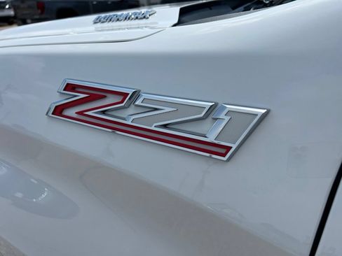 Used 2023 Chevrolet Silverado 1500 LTZ w/ Technology Package AWD/4WD image 15