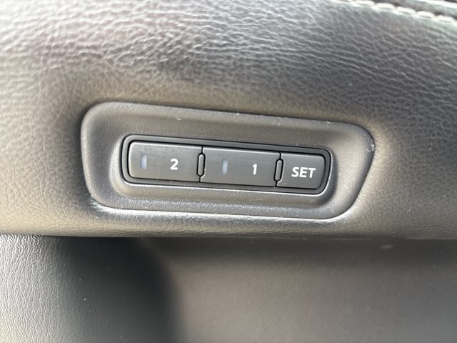 Used 2014 Nissan Pathfinder SL w/ SL Premium Package AWD/4WD image 26