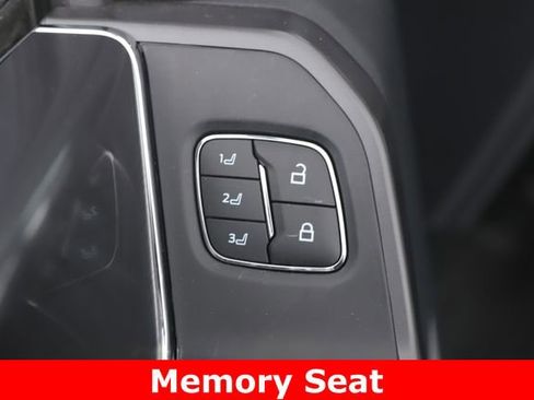 Used 2025 Ford F150 Lariat w/ Equipment Group 502A High AWD/4WD image 20
