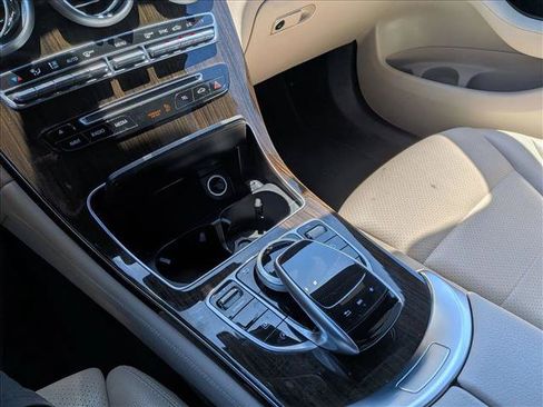 Used 2017 Mercedes-Benz GLC 300 4MATIC image 11