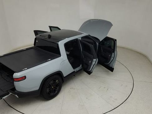 Used 2022 Rivian R1T Adventure AWD/4WD image 35
