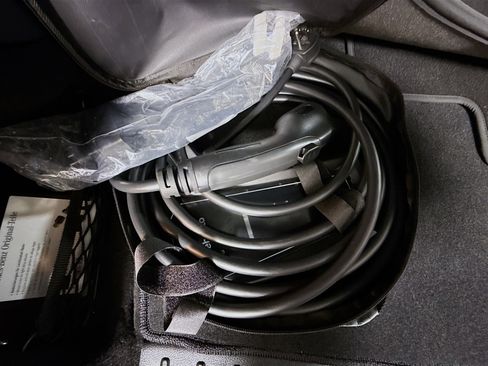 Used 2024 Mercedes-Benz EQB 300 4MATIC image 42