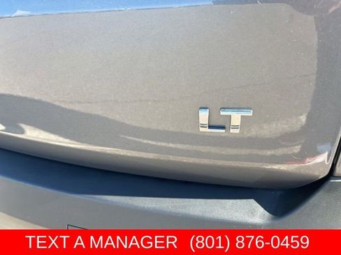 Used 2021 Chevrolet Traverse LT AWD/4WD image 11
