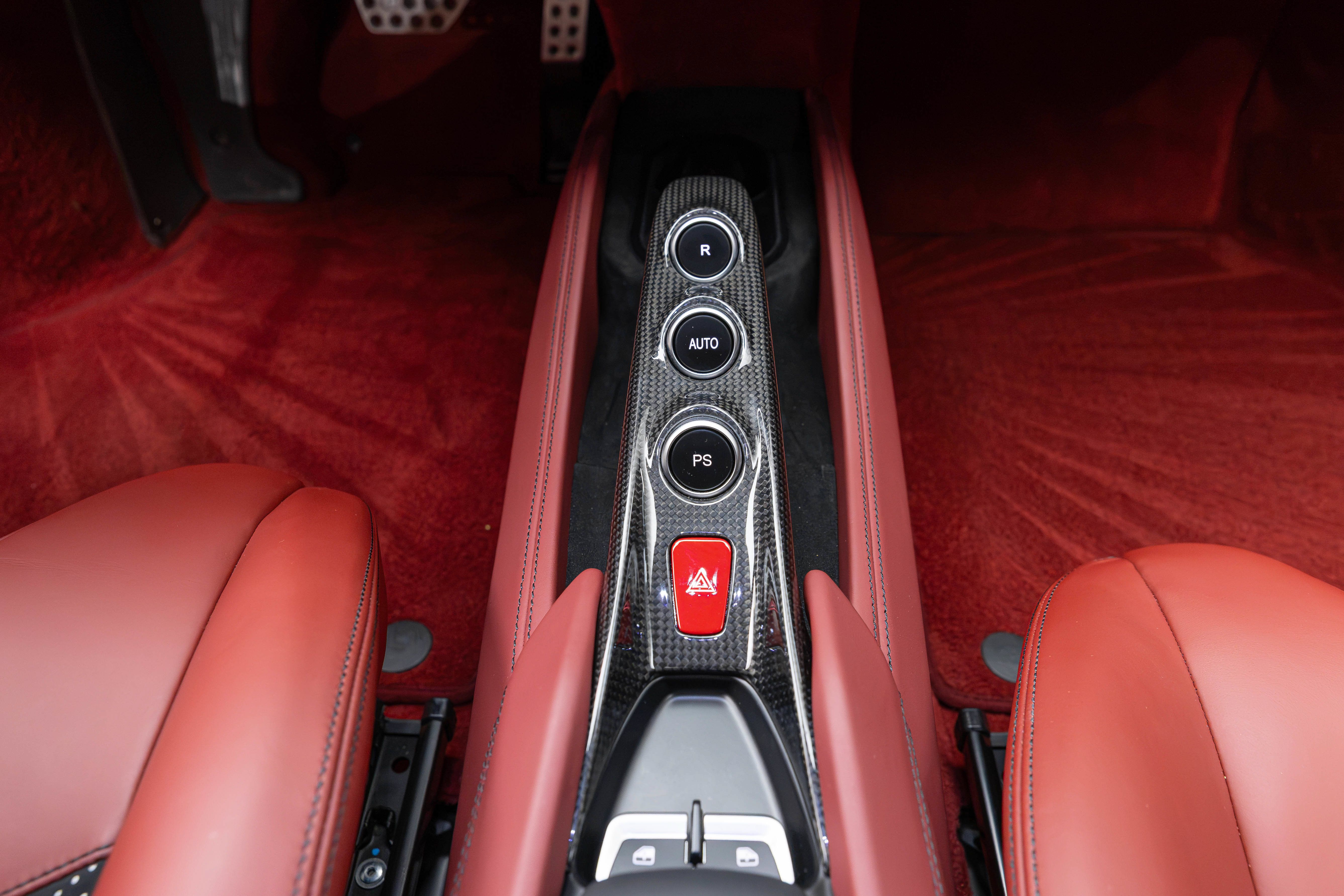 Used 2020 Ferrari F8 Tributo RWD image 35