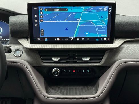 New 2026 Ford Explorer Platinum image 25