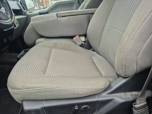Used 2019 Ford F150 XLT w/ Equipment Group 302A Luxury AWD/4WD image 11