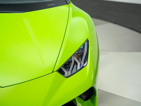 Used 2019 Lamborghini Huracan Performante image 22