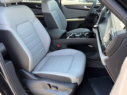 New 2026 Volkswagen Atlas Cross Sport SEL R-Line AWD/4WD image 17