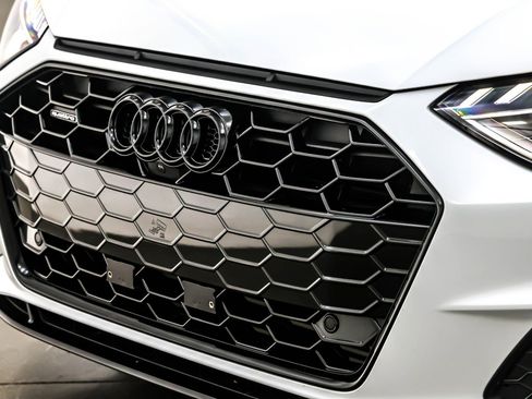 Used 2023 Audi A4 2.0T Premium Plus w/ Premium Plus Package image 11