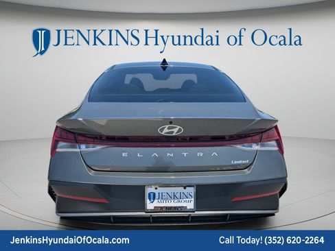 New 2026 Hyundai Elantra Limited FWD image 5