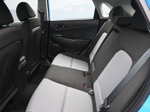 Certified 2022 Hyundai Kona SE image 23