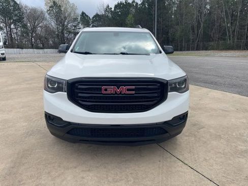 Used 2019 GMC Acadia SLT w/ Black Edition image 2