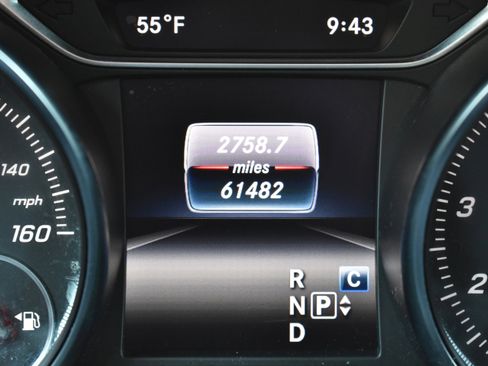 Used 2019 Mercedes-Benz GLA 250 4MATIC image 38