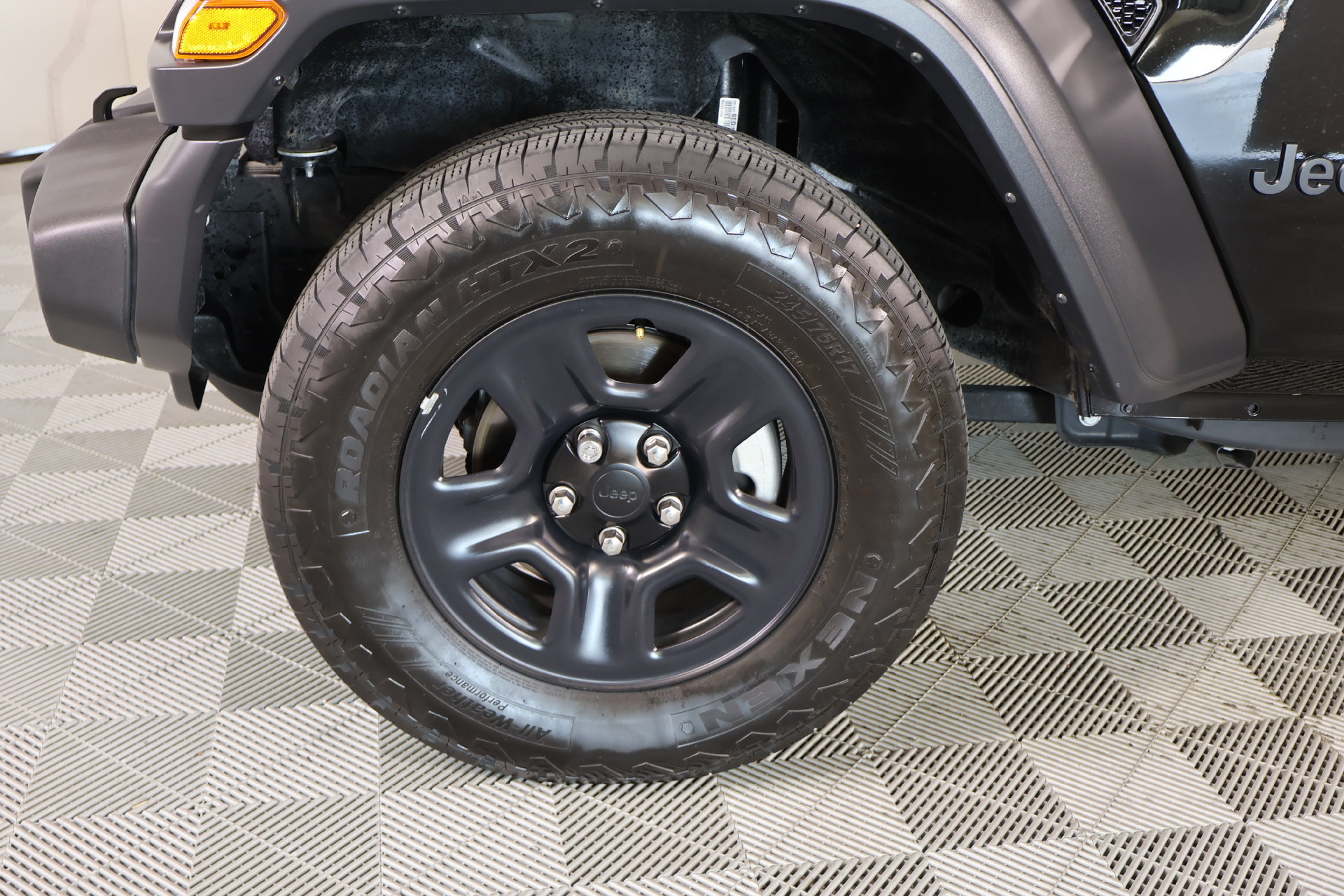 Used 2024 Jeep Wrangler Sport AWD/4WD image 15
