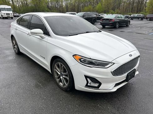 Used 2019 Ford Fusion Titanium FWD image 7