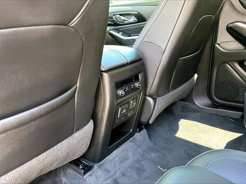 Used 2023 Chevrolet Traverse RS AWD/4WD image 24
