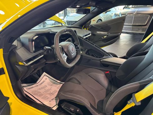 Used 2023 Chevrolet Corvette Stingray Coupe w/ Z51 Performance Package image 9