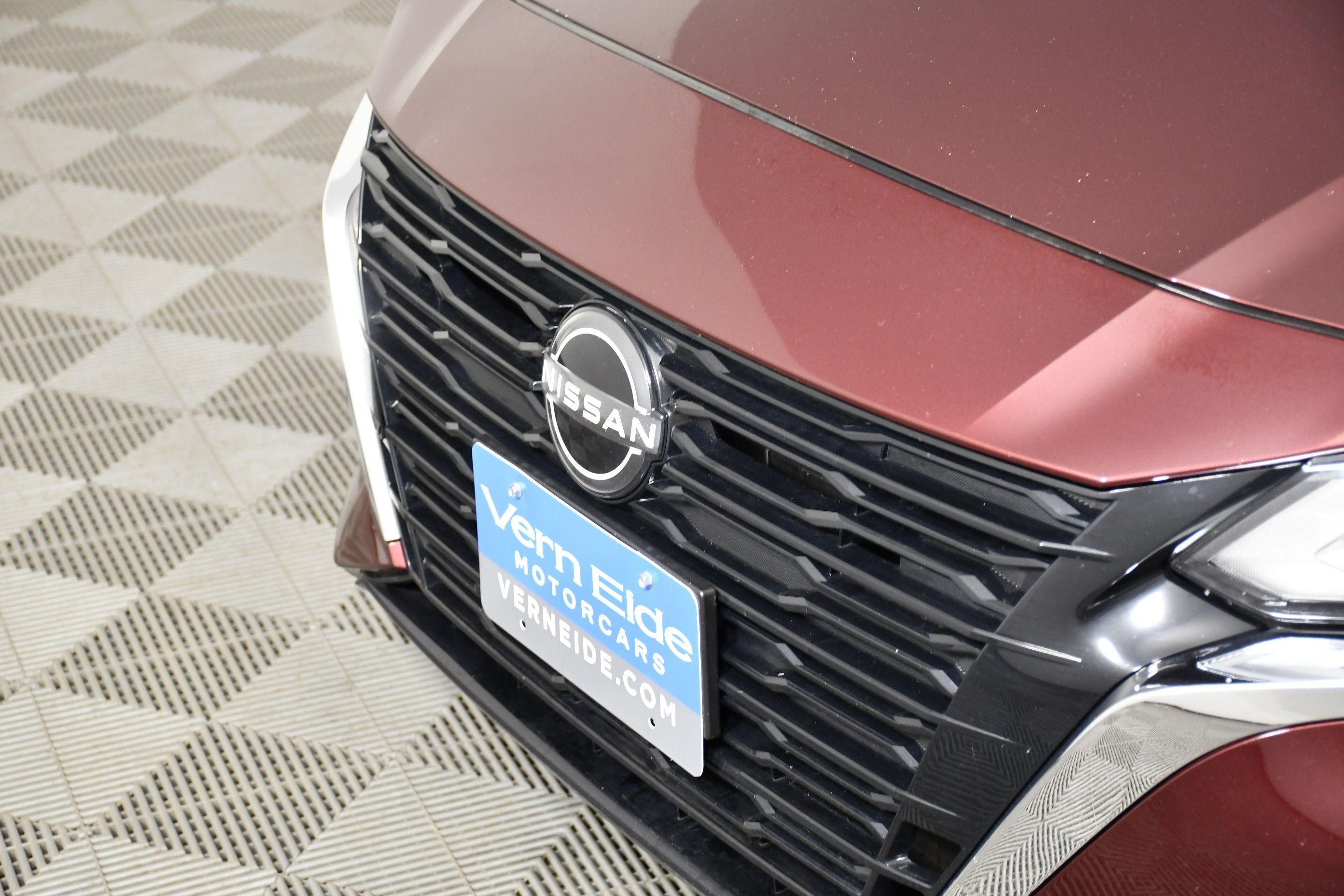Used 2024 Nissan Altima 2.5 SV FWD image 11
