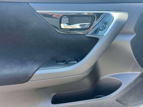 Used 2014 Nissan Altima 2.5 SV FWD image 12