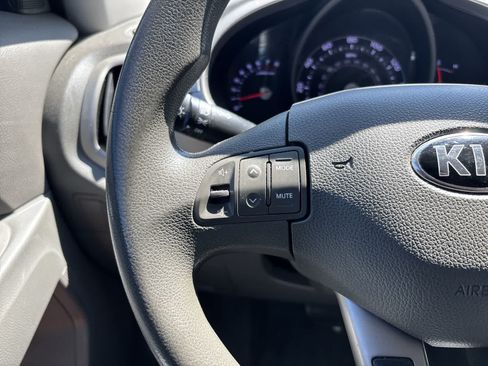 Used 2016 Kia Sportage LX FWD image 13