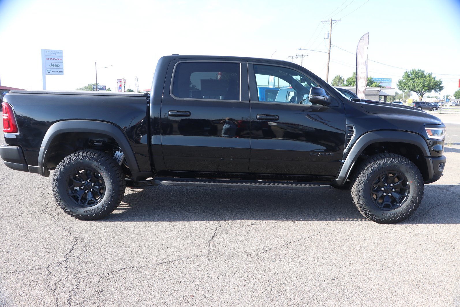 New 2026 RAM 1500 RHO w/ RHO Level 1 Equipment Group AWD/4WD image 8