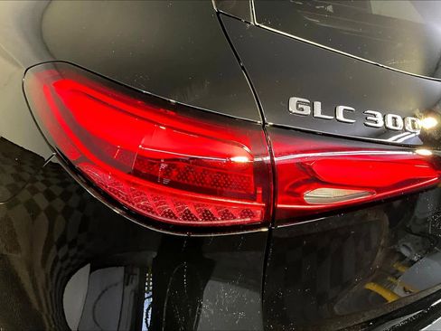 New 2026 Mercedes-Benz GLC 300 4MATIC image 5