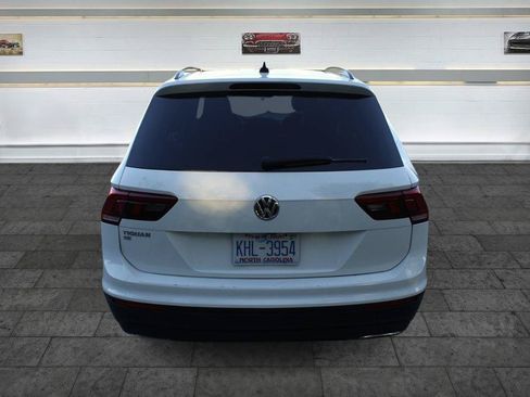Used 2019 Volkswagen Tiguan SE w/ Panoramic Sunroof Package FWD image 6